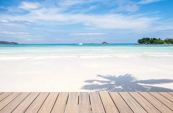 Decking Madera Hermosa Playa Tropical Fondo Marino — Foto de Stock