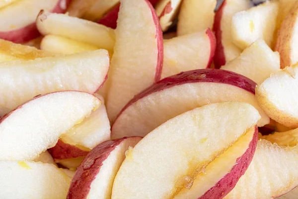 Scheiben Geschnittene Rote Apfelkeile Für Einen Gesunden Snack Oder Für — Stockfoto
