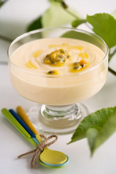 Mousse de maracuyá — Foto de Stock