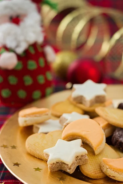 Christmas cookies, and festive decoration — Stock Photo, Image