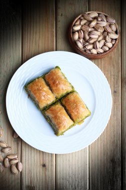 Tatlı pasta katmanları yapılan