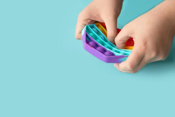 Silikon oyuncak anti-stresi patlat. Yeni moda. Renkli stres önleyici silikon sensör oyuncağı.