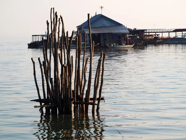 Fishing village on the lake — Stock Photo, Image