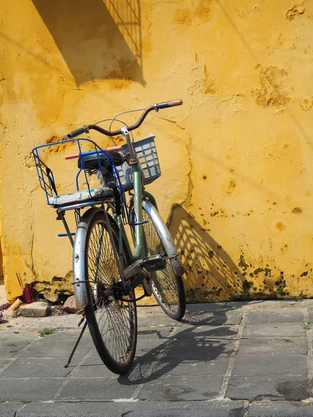 Old bike — Stock Photo, Image