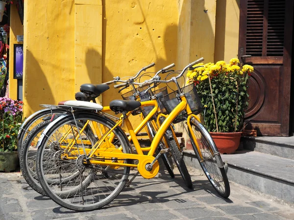 Yellow bike — Stock Photo, Image