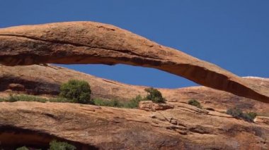 Peyzaj Kemeri, Devils Garden patikasındaki en büyük kemerlerden biridir. Moab, Utah 'taki Arches Ulusal Parkı
