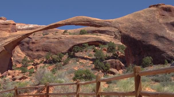 Landskapsbuen Største Buene Djevlehagenes Sti Arches Nasjonalpark Moab Utah – stockvideo
