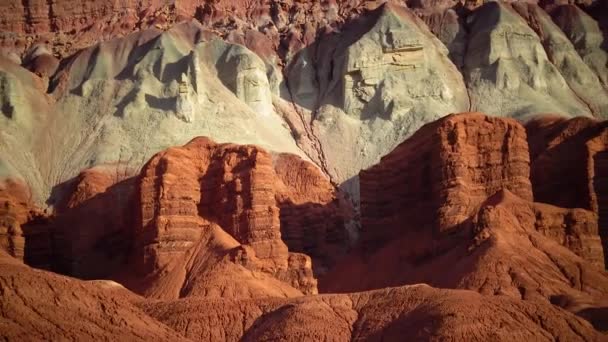 美国犹他州多色侵蚀山脉的奇景 — 图库视频影像