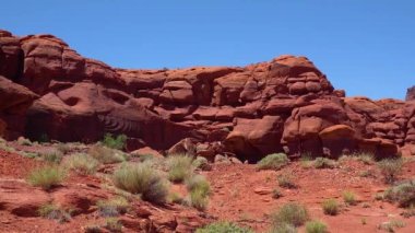 Erozyon kırmızı kayalar. Canyonlands Ulusal Parkı Utah 'ta Moab yakınlarında.
