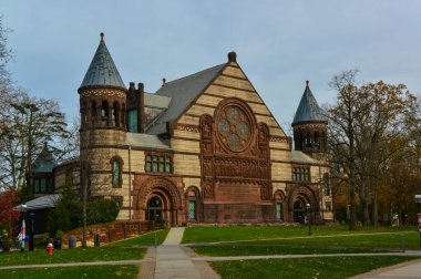 PRINCETON, NJ USA - 12 Kasım 2019: Blair Hall 'dan görüntü. Princeton Üniversitesi kampüsü. Princeton Üniversitesi, ABD 'nin New Jersey şehrinde bulunan özel bir üniversitedir.