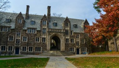 PRINCETON, NJ USA - 12 Kasım 2019: Ivy League College Building, Princeton Üniversitesi, NJ USA