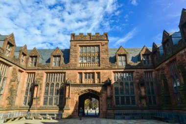 PRINCETON, NJ USA - 12 Kasım 2019: Pyne Hall. Princeton Üniversitesi kampüsü, New Jersey, ABD.