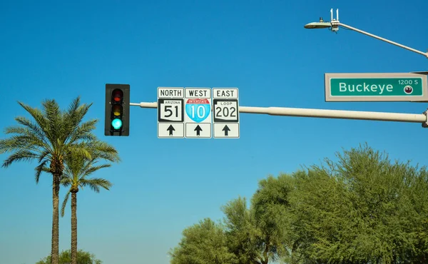 Ηπα Phenix Arizona Νοεμβρίου 2019 Φώτα Κυκλοφορίας Πινακίδες Κυκλοφορίας Και — Φωτογραφία Αρχείου