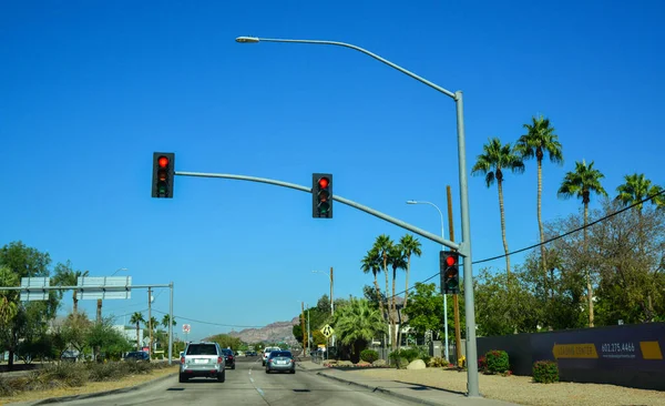 Ηπα Phenix Arizona Νοεμβρίου 2019 Φώτα Κυκλοφορίας Πινακίδες Κυκλοφορίας Και — Φωτογραφία Αρχείου