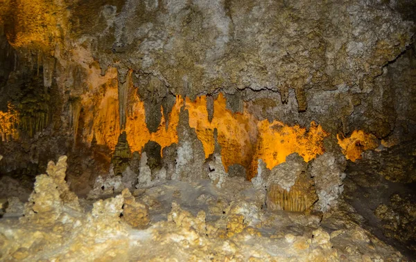 Wloty Kalcytu Stalaktyty Stalagmity Dużych Podziemnych Halach Parku Narodowym Carlsbad — Zdjęcie stockowe