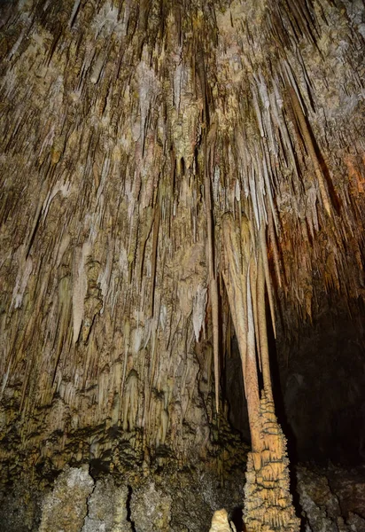 Wloty Kalcytu Stalaktyty Stalagmity Dużych Podziemnych Halach Parku Narodowym Carlsbad — Zdjęcie stockowe