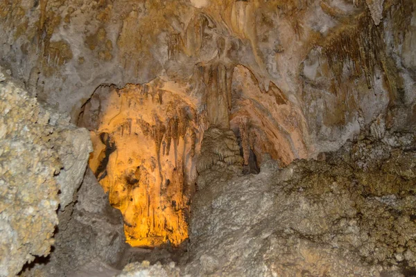 Calcit Buchten Stalaktiten Und Stalagmiten Großen Unterirdischen Hallen Carlsbad Caverns — Stockfoto