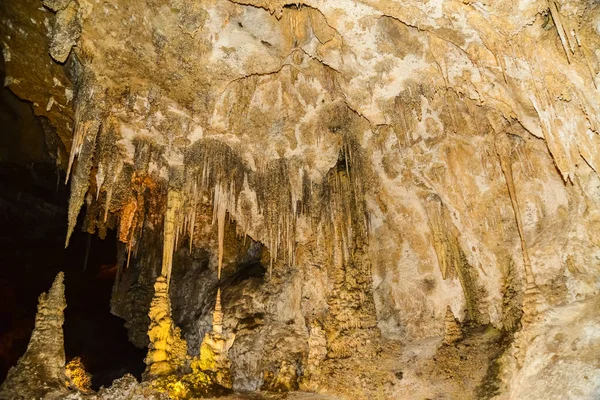 Carlsbad Mağaraları Ulusal Parkı New Mexico Daki Büyük Yeraltı Koridorlarında — Stok fotoğraf