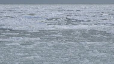 Dondurucu Karadeniz 'de yüzen buz, Ukrayna