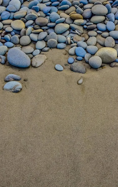 米国ワシントン州オリンピック国立公園の太平洋上の多色の丸い小石 — ストック写真