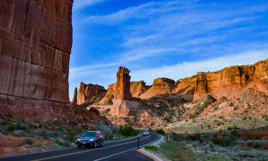 Erozyon kırmızı kayalar. Canyonlands Ulusal Parkı Utah 'ta Moab, ABD yakınlarındadır.