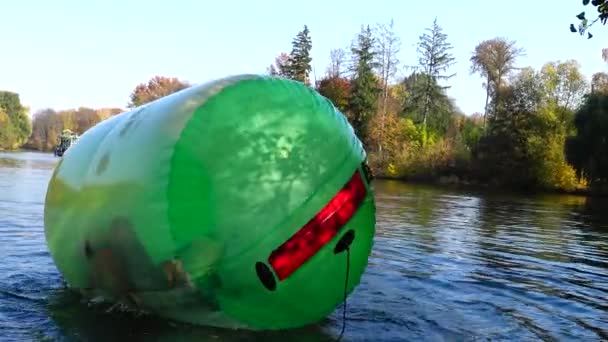 Ukraine Uman Oktober 2019 Kinderen Spelen Een Ballon Die Het — Stockvideo