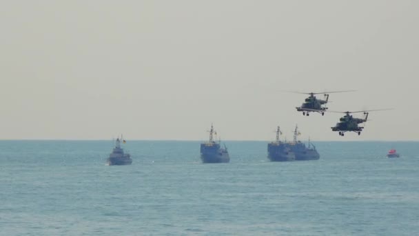 Ukraine Odessa August 2021 Helikopterek Katonai Parádén Hajók Tiszteletére Évfordulója — Stock videók