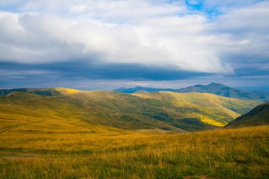Ukrayna 'daki Karpat Dağları