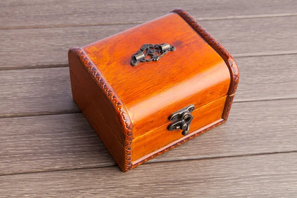 Wooden chest — Stock Photo, Image