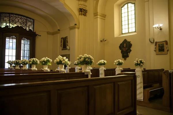 Igreja da decoração do casamento Imagem De Stock