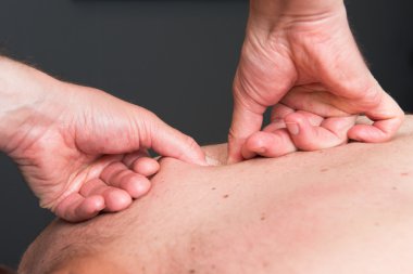 Spor Masaj terapist iş başında