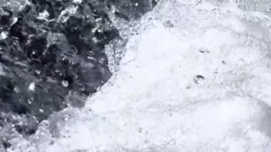 Clear Mountain su akışını