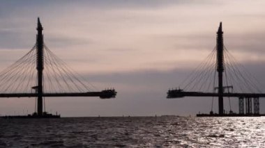 Askılı köprü inşaatı