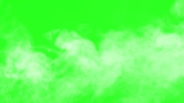 Beyaz Duman Perdesi Yavaşça Akıyor. Beyaz duman kalıntıları yavaşça sağa doğru süzülüyor alfa kanal ekranını temizliyor. Mükemmel tek renk kromakey RGB (10; 252; 10)