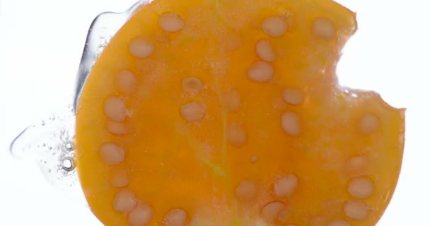 Сожмите Спелые Ягоды Физики Ягоды Physalis Сжимаются Дробятся Крупным Планом — стоковое видео