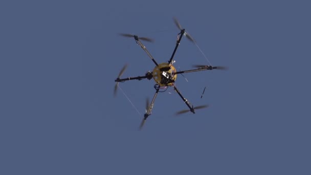 Hexacopter ραδιόφωνο ελέγχονται — Αρχείο Βίντεο