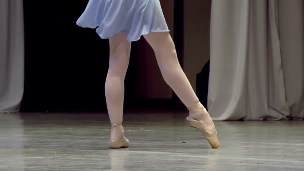 Solo dans Ballerina. — Stockvideo