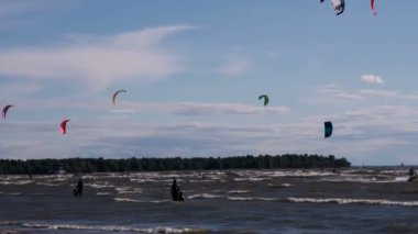 Boş zaman etkinliği denizde