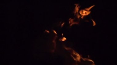 Bulut Yangın patlak