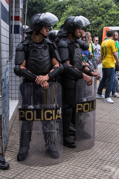 Protesta contra la corrupción del gobierno federal en Brasil — Foto de Stock