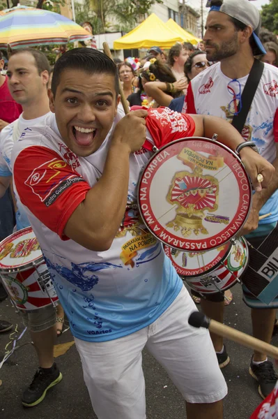 Brazilian carnival street parade in Sao Paulo — Stock Photo, Image