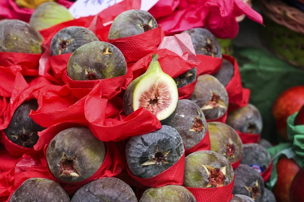 Owoce egzotyczne fioletowy figi — Zdjęcie stockowe
