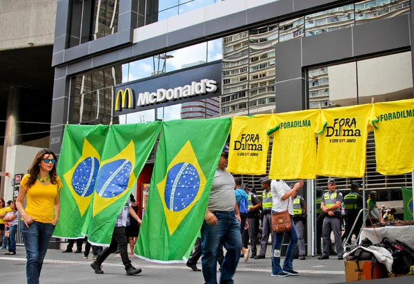Protest przeciwko korupcji rządu federalnego w Brazylii — Zdjęcie stockowe