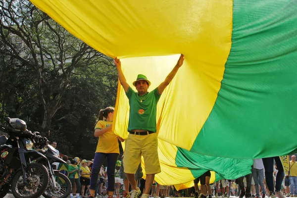 Protesta contra la corrupción del gobierno federal en Brasil —  Fotos de Stock