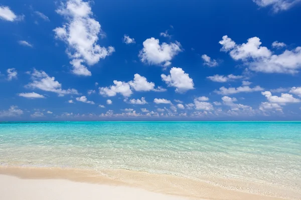 Beautiful ocean beach — Stock Photo, Image
