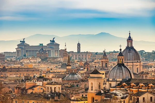 Luchtfoto uitzicht over Rome, Italië — Stockfoto