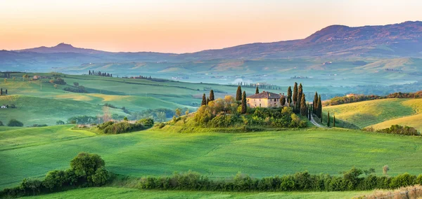 Toscana na primavera — Fotografia de Stock