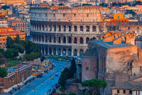 Colosseum at sunset — Stock Photo, Image