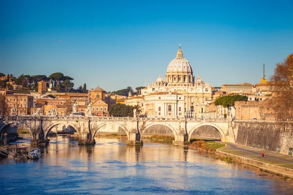 St. Peters cathedral in Rome — Stock Photo, Image