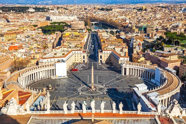 Vista aérea de Roma desde la catedral de San Pedro — Foto de Stock